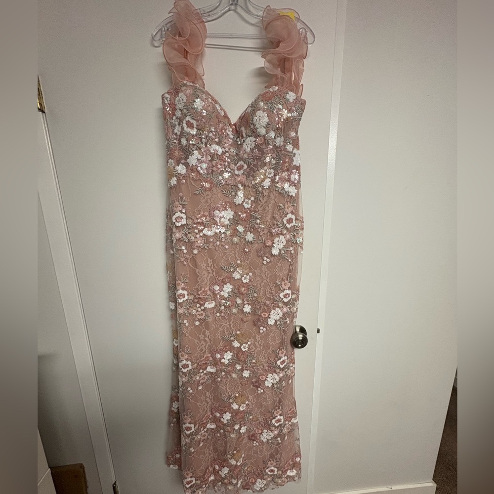 Mac Duggal Pink Sequin Gown with Sweetheart Neckline - Picture 4 of 4